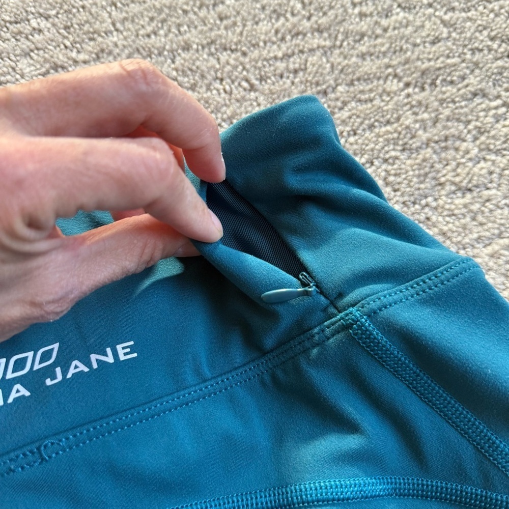 Lorna Jane Cropped Leggings - Picture 6 of 7